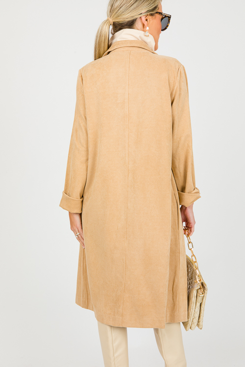 Jill Coat, Camel
