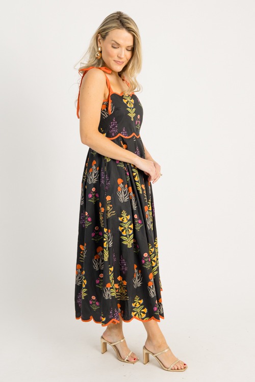 Fresh Blooms Scallop Midi, Black - 0909-101.jpg