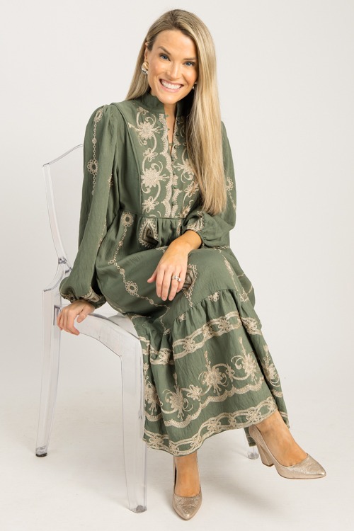 Embroidered Elegance Midi, Oliv - 0925-133p.jpg