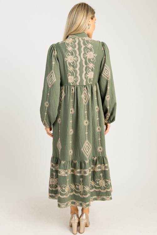Embroidered Elegance Midi, Oliv - 0925-134h.jpg