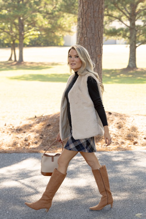 Francine Fur Vest, Taupe - 1002-46h.jpg