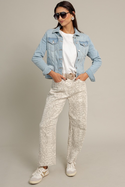 Classic Denim Jacket, Light - 1014-307H.jpg