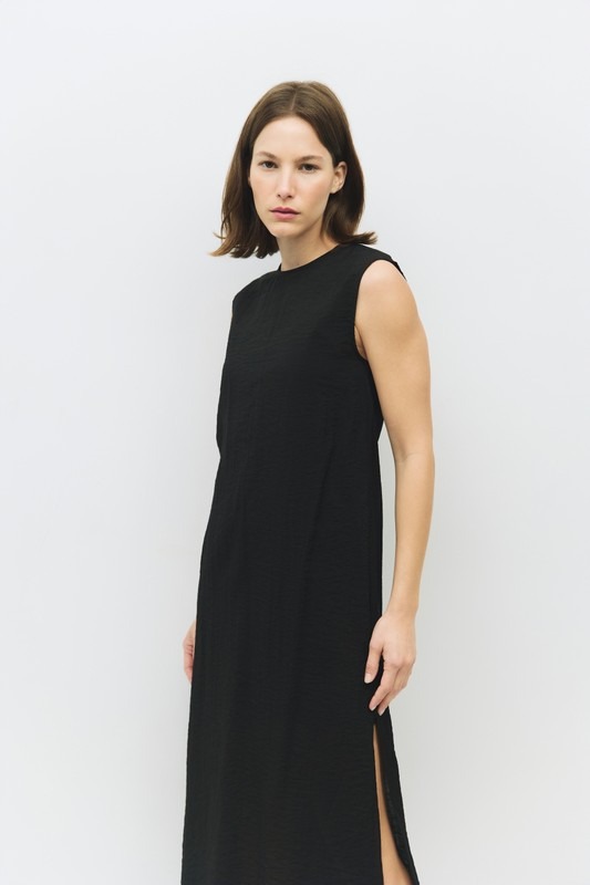 Aiden Sleeveless Maxi, Black - 22625225_c1fc7b38-699f-4a54-9d7a-d73b500b0172.jpg