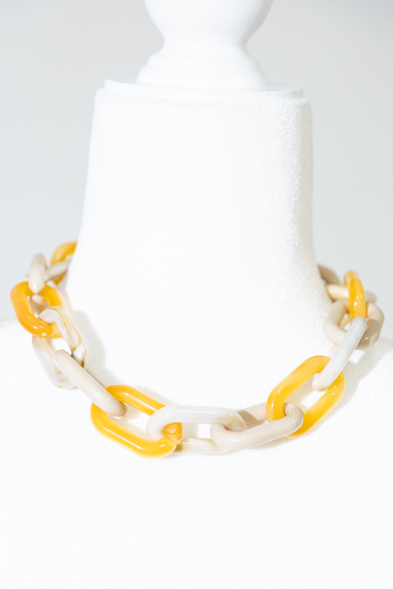 Angelina Acrylic Necklace, Beige - 4K7A0296.jpg