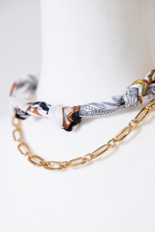 Samantha Scarf Necklace, Brown - 4K7A0491.jpg
