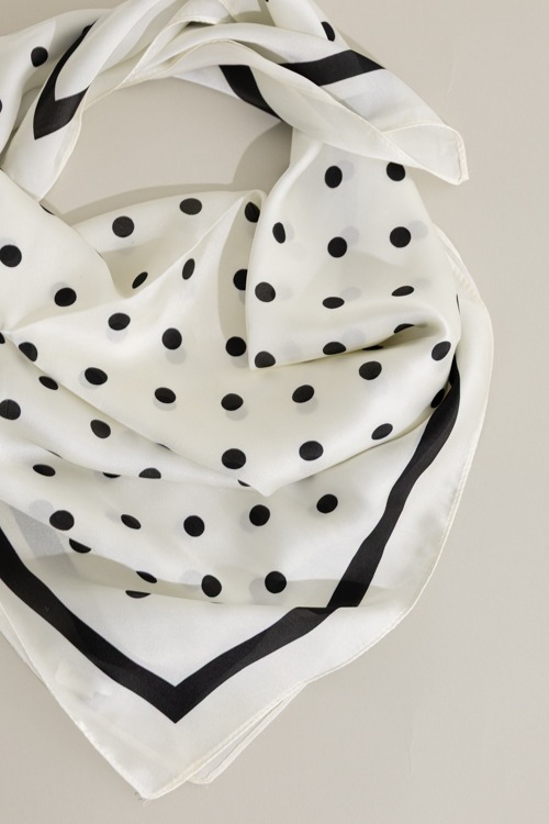 Rory Scarf, Polka Dot - 4K7A3868.jpg
