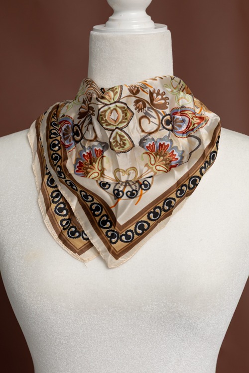 Freddie Silk Scarf, Ivory - 4K7A3975.jpg