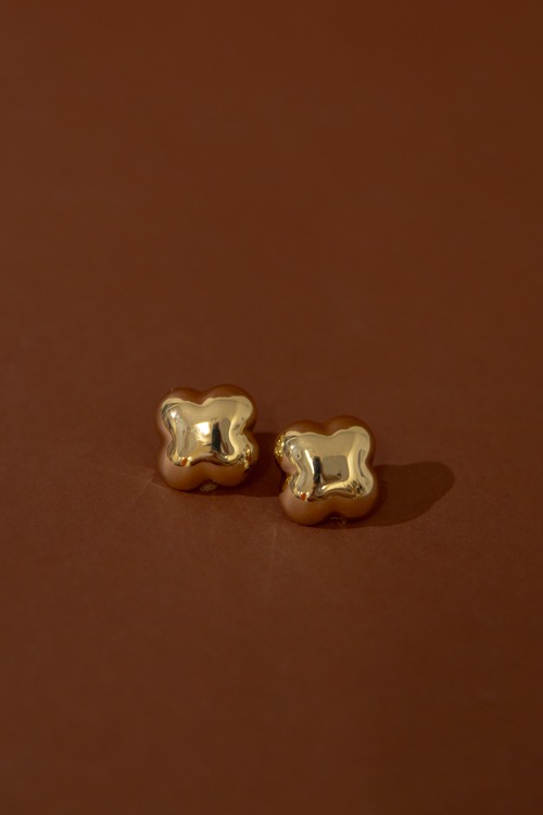 Clover Earring, Gold - 4K7A4025.jpg