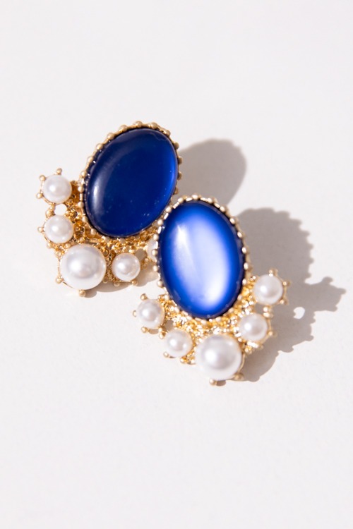 Antique Oval & Pearl Earring, Royal - 4K7A7090.jpg