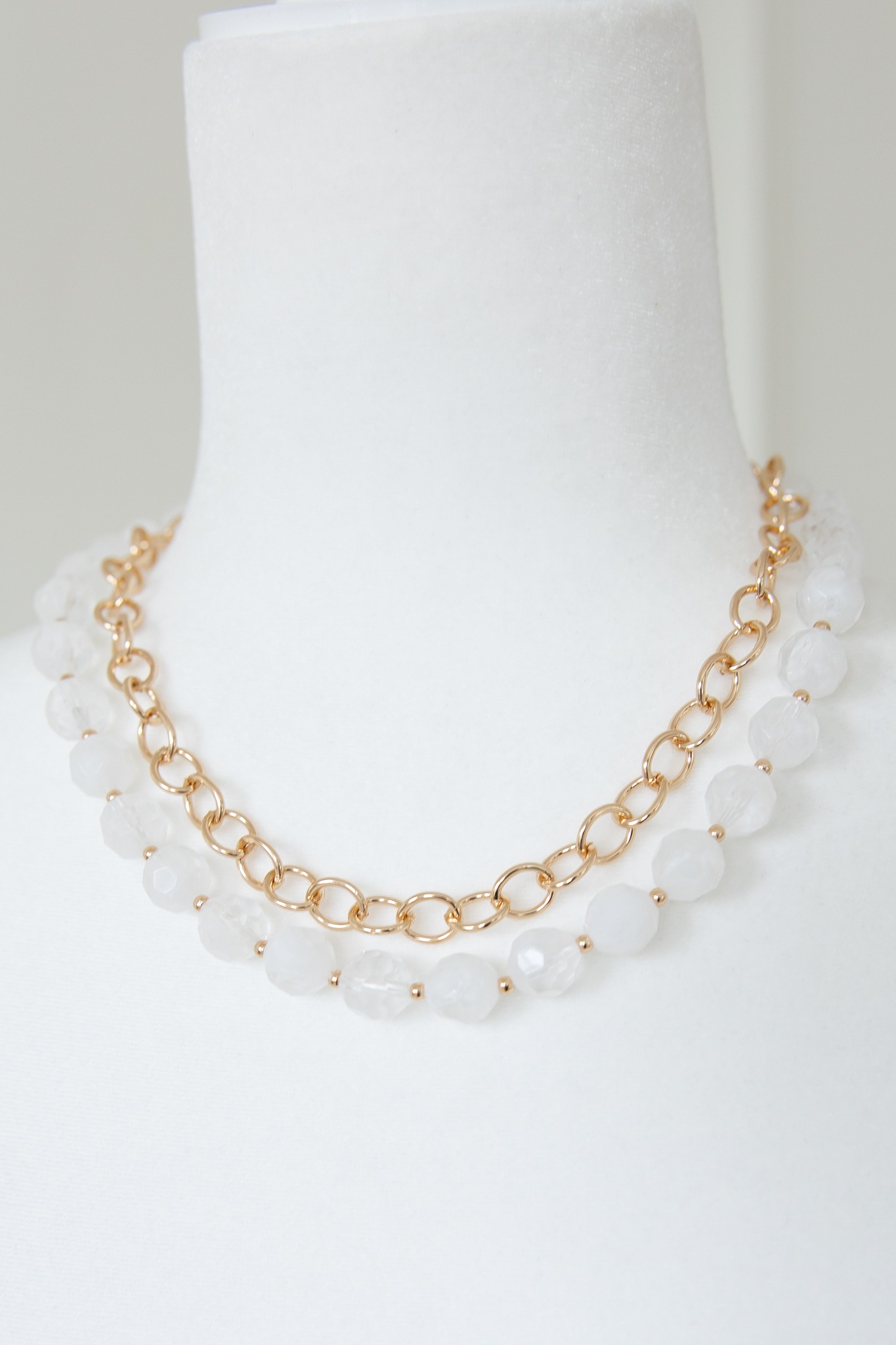Audrey Layered Necklace, White - 4K7A8809.jpg