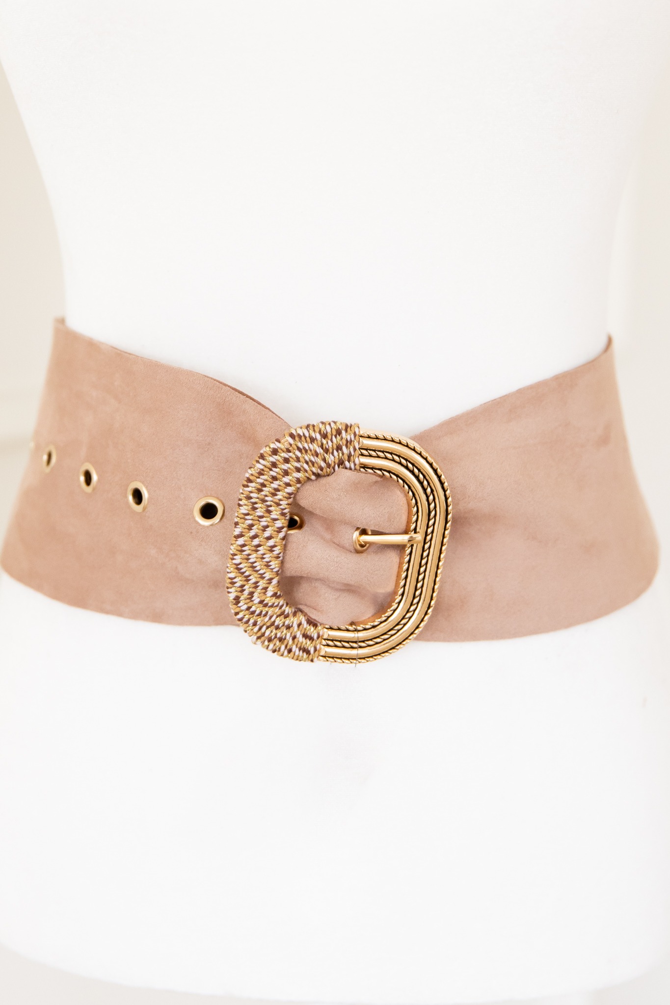 Suede Buckle Belt, Blush - 4K7A9470.jpg