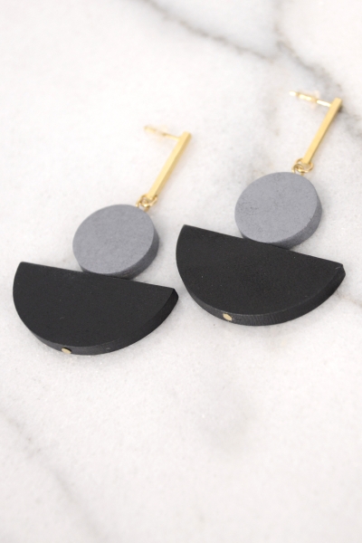 Stacked Up Earring, Grey/Blk